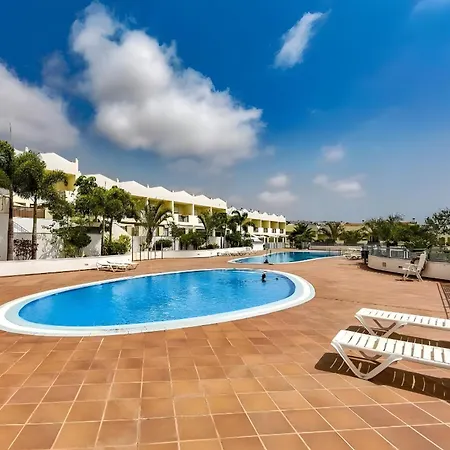 Oasis Fanabe Townhouse * أذيخي