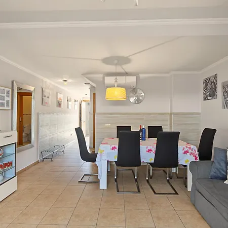 Apartment Oasis Fanabe Townhouse *